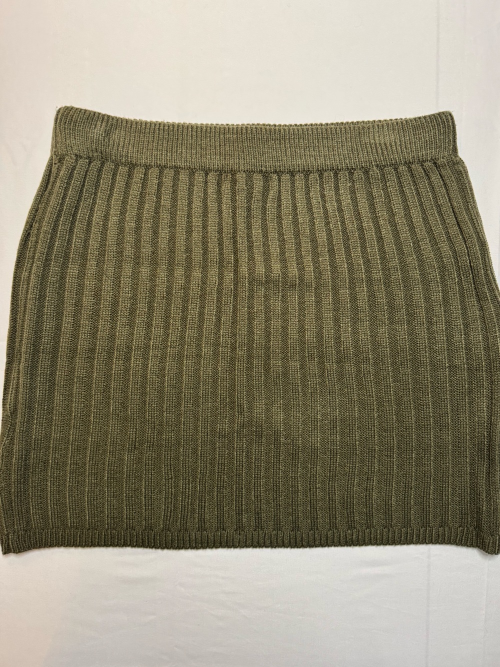 Hera Collection Olive Ribbed Mini Skirt - Picture 3 of 3